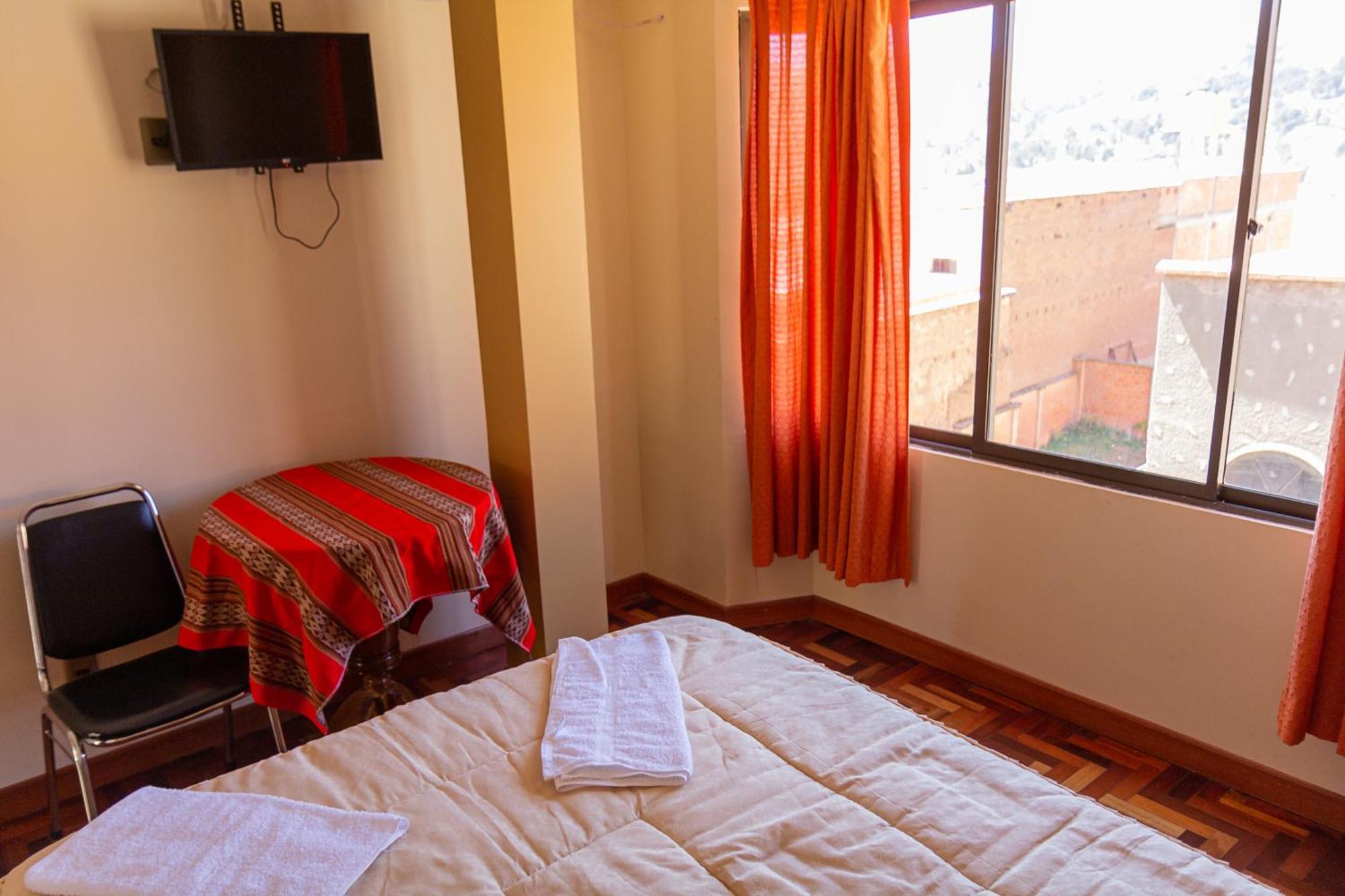 Hostal Sonia Copacabana  Exterior photo