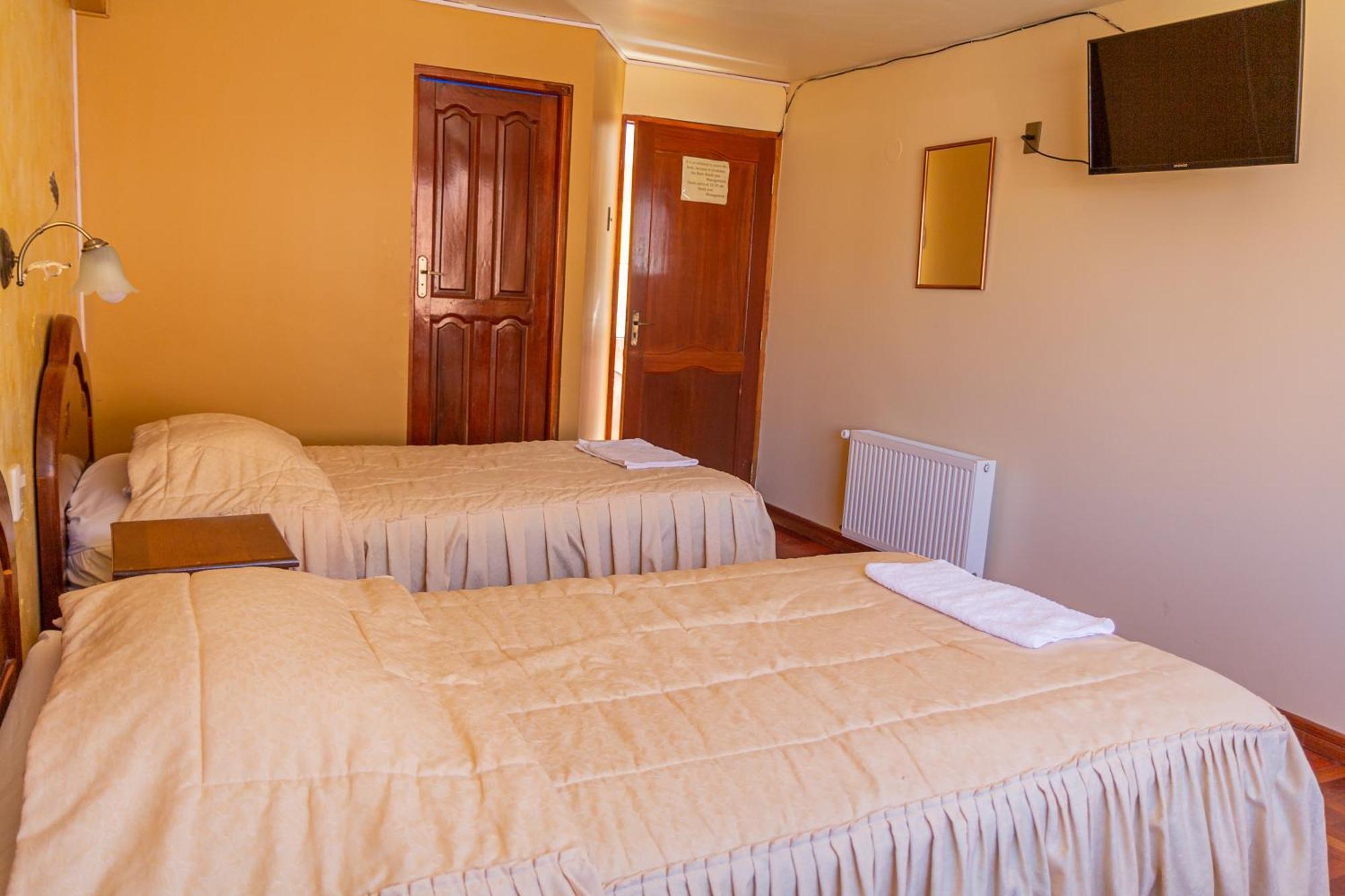 Hostal Sonia Copacabana  Exterior photo